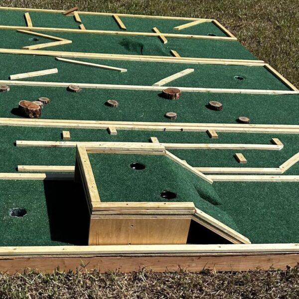 Mini Golf Putt‑Putt Course